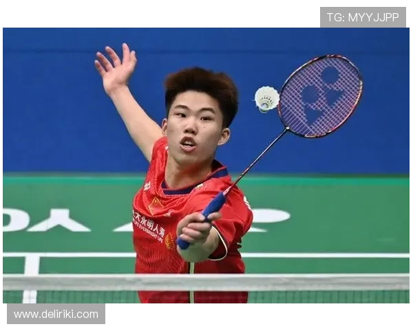 翁泓阳训练完直接拎包入住五星级酒店，这哪是运动员，分明是偶像剧男主